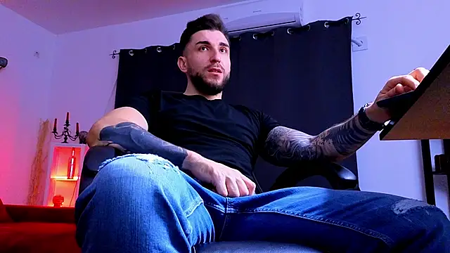 MightyAaron66 online show from February 6, 2026, 5:42 pm