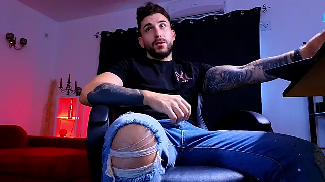 MightyAaron66 online show from October 9, 2025, 5:19 am