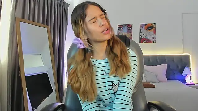 Tamy edwards online show from September 9, 2025, 8:07 pm