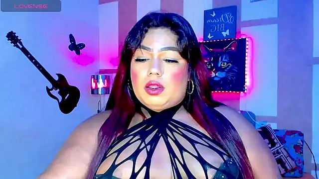 Snapshot of OpraxBellinda chatting on June 7, 2026, 3:45 am OpraxBellinda online show from June 7, 2026, 3:45 am