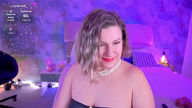 Snapshot of KiraRoxx chatting on March 1, 2026, 7:58 pm KiraRoxx online show from March 1, 2026, 7:58 pm