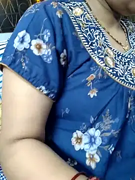 Snapshot of samitasharma chatting on October 19, 2025, 3:37 pm samitasharma online show from October 19, 2025, 3:37 pm