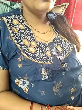 Snapshot of samitasharma chatting on October 11, 2025, 4:57 am samitasharma online show from October 11, 2025, 4:57 am