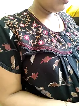 Snapshot of samitasharma chatting on September 14, 2025, 5:30 am samitasharma online show from September 14, 2025, 5:30 am