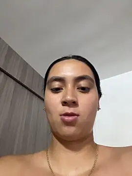 karla nill online show from March 31, 2026, 6:54 pm