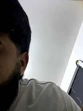 Lyon vach online show from October 13, 2025, 10:43 pm