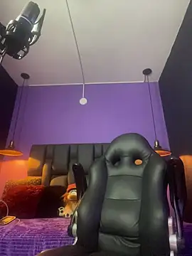 Lyon vach online show from November 28, 2025, 9:04 pm