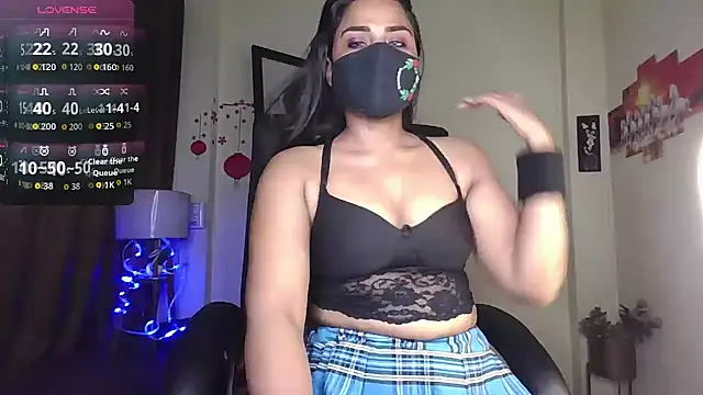 Black-Pearll online show from March 4, 2026, 10:17 pm