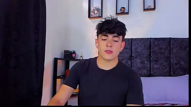 nolan twink1 online show from October 16, 2025, 7:44 pm