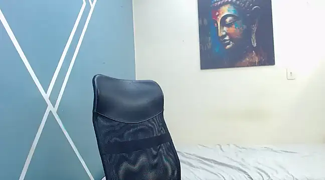 nolan twink1 online show from February 25, 2025, 8:42 pm