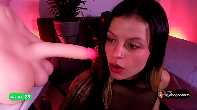 tatiana monroe online show from October 18, 2025, 2:19 pm