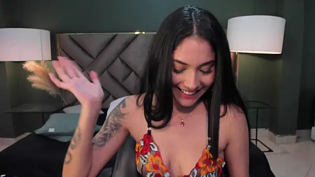 Mia Elowen online show from March 23, 2025, 1:42 am