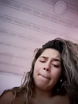 LaurenWelly  online show from September 17, 2025, 9:17 pm