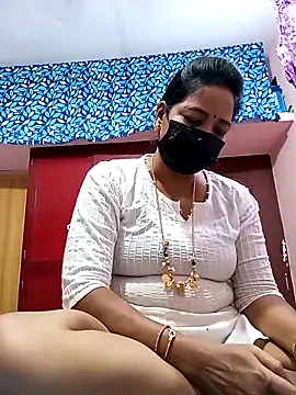 Snapshot of Tamil_sreelekha chatting on November 15, 2025, 4:33 pm Tamil sreelekha online show from November 15, 2025, 4:33 pm