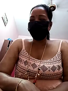 Snapshot of Tamil_sreelekha chatting on March 16, 2025, 5:07 pm Tamil sreelekha online show from March 16, 2025, 5:07 pm