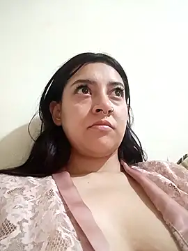 CORALINE GREYM online show from November 12, 2025, 1:54 am