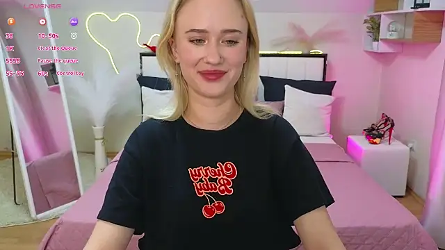 SashaBrooks online show from March 11, 2025, 9:04 pm