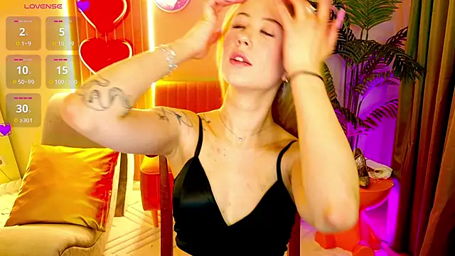 SashaBrooks online show from February 23, 2026, 2:06 pm