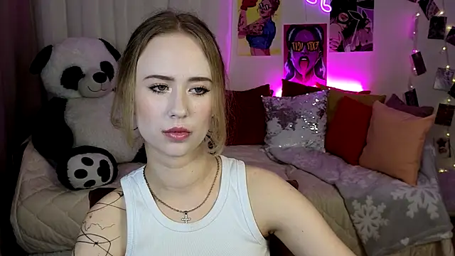 SashaBrooks online show from September 16, 2025, 6:09 pm