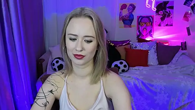 SashaBrooks online show from October 16, 2025, 1:41 pm