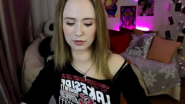 SashaBrooks online show from September 9, 2025, 6:06 pm