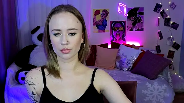 SashaBrooks online show from September 23, 2025, 6:04 pm