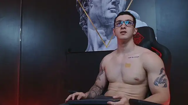 JacksonOlsenn online show from September 15, 2025, 7:58 pm