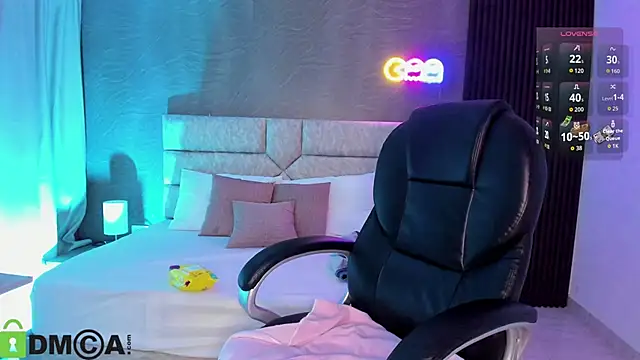 Cristal  adams online show from September 10, 2025, 12:37 pm