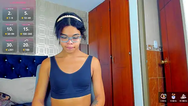 evelyn wine online show from March 6, 2025, 7:10 pm