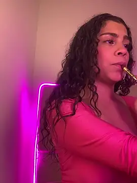 Snapshot of NINA_18_YEARS chatting on March 5, 2025, 11:05 pm NINA 18 YEARS online show from March 5, 2025, 11:05 pm