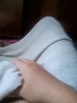 Bass12342a online show from April 4, 2026, 1:45 am