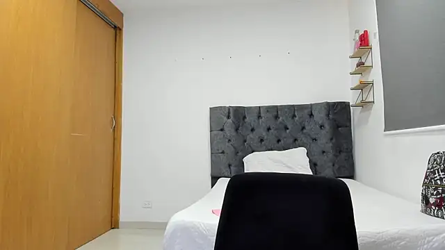 Samanthagax online show from October 26, 2025, 9:04 pm