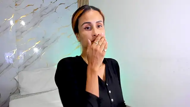 coralcarter1 online show from November 11, 2025, 3:34 am