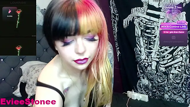 Snapshot of evieestonee4 chatting on January 2, 2025, 5:29 pm evieestonee4 online show from January 2, 2025, 5:29 pm