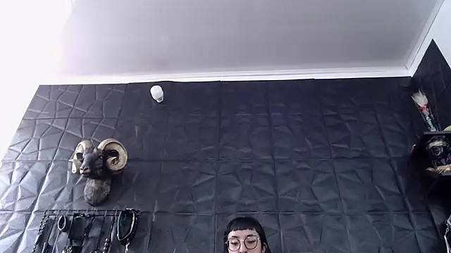 Agata Darkness online show from February 4, 2026, 8:26 pm