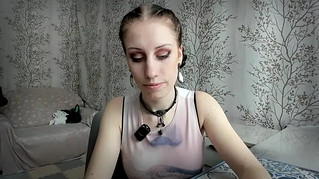 Snapshot of Mary0Lou chatting on February 11, 2026, 7:30 am Mary0Lou online show from February 11, 2026, 7:30 am