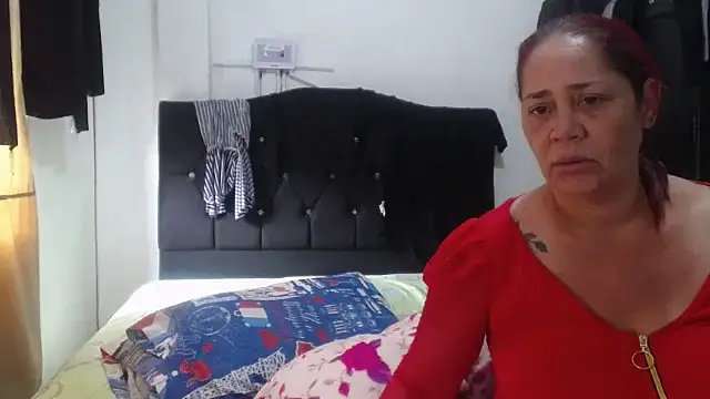 merryymaturee  online show from March 17, 2025, 7:15 pm