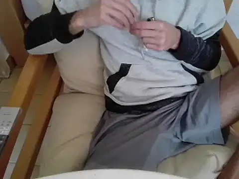 alexsigr123 online show from February 5, 2025, 10:19 am