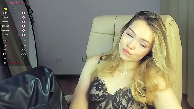 Evia r0se online show from January 18, 2025, 11:21 am