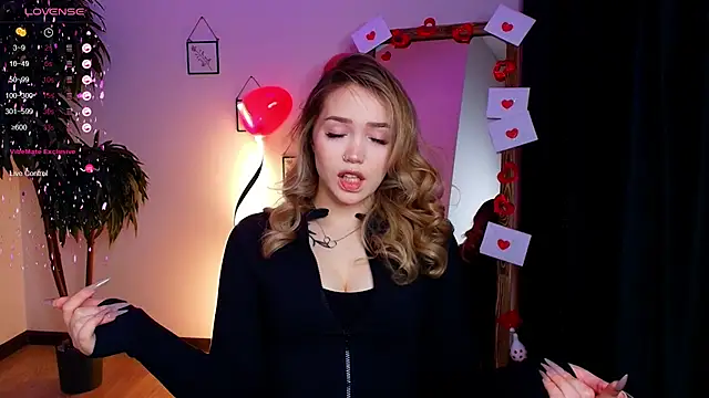 Evia r0se online show from February 12, 2025, 8:06 am