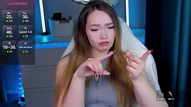 Evia r0se online show from September 27, 2025, 4:24 pm