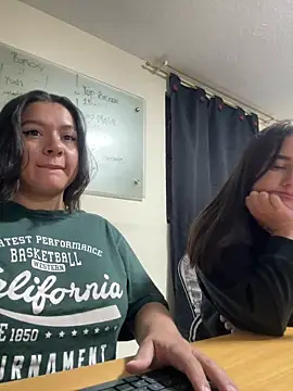 Snapshot of Catherine_summer1 chatting on January 5, 2025, 1:35 am Catherine summer1 online show from January 5, 2025, 1:35 am