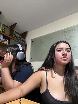 Snapshot of Catherine_summer1 chatting on February 21, 2025, 3:01 am Catherine summer1 online show from February 21, 2025, 3:01 am