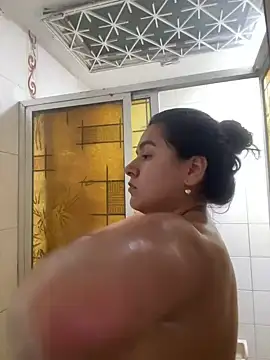 Snapshot of Catherine_summer1 chatting on December 28, 2024, 10:03 am Catherine summer1 online show from December 28, 2024, 10:03 am