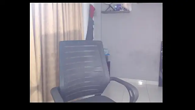 SusanLeroy online show from September 26, 2025, 9:38 am