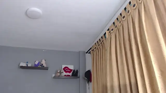 SusanLeroy online show from February 1, 2026, 10:24 am