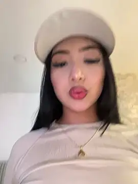 Snapshot of SOPHIACANDY19_ chatting on May 9, 2026, 12:25 am SOPHIACANDY19 online show from May 9, 2026, 12:25 am