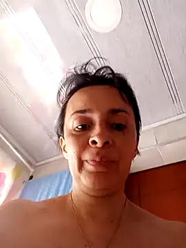 Samantha Sullivan  online show from March 18, 2025, 3:22 pm