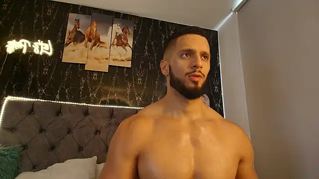 Cutetitslatin online show from September 28, 2025, 6:37 pm