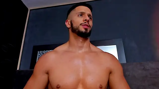 Cutetitslatin online show from March 22, 2025, 3:09 pm